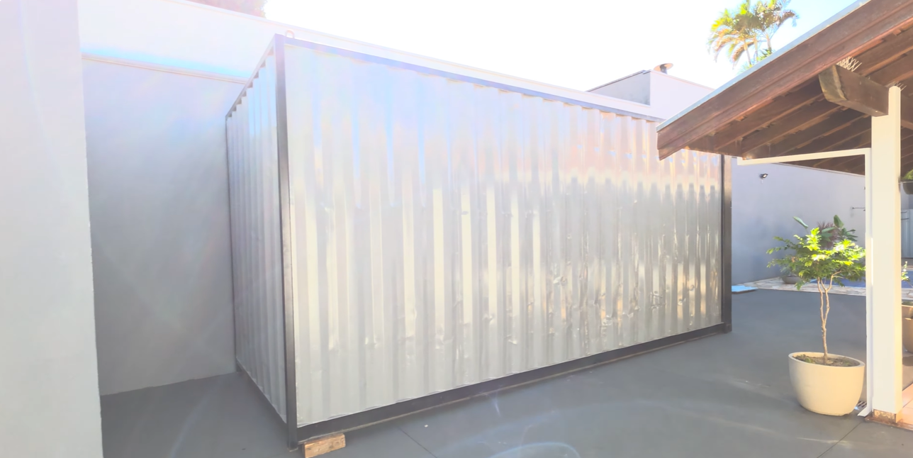 Container habitacional em área externa