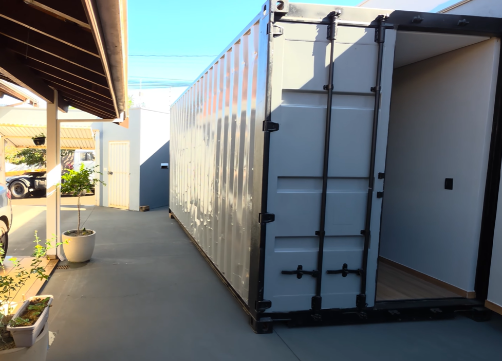 Container habitacional em vista lateral